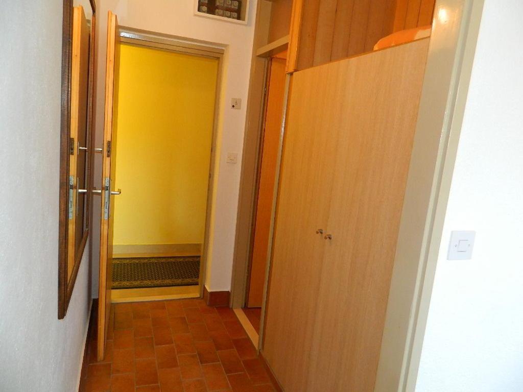 Apartments And Rooms Darinka ヴルボスカ エクステリア 写真